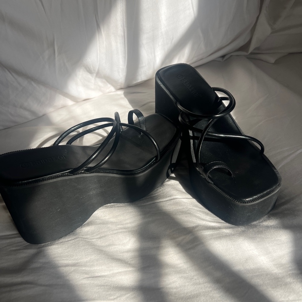 Stylish Black Platform Sandals